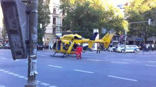 Rettungshubschrauber landet