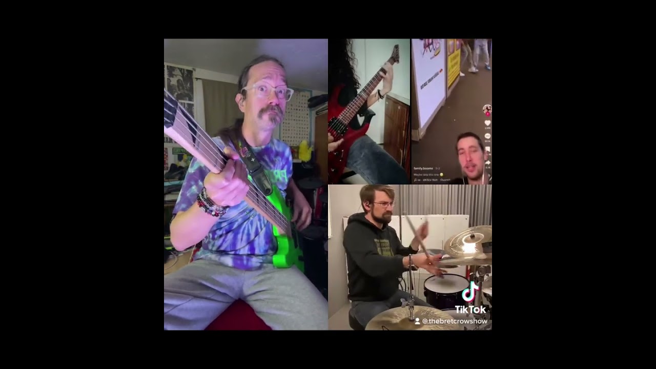 Guarda As Long As There's No Spiders su YouTube Guarda As Long As There's No Spiders su YouTube