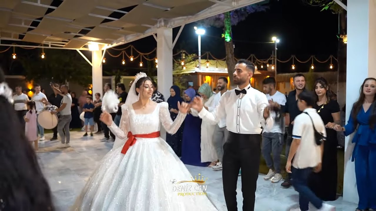 Berat Ak - Daweta İzmir Malbata Ecevit û Solmaz