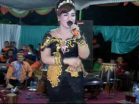KELANGAN - EVA KHARISMA - Cs. Sangkuriang Live In Baturetno