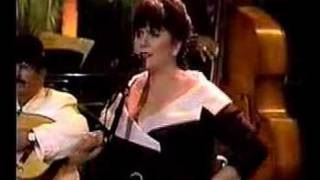 Watch Linda Ronstadt Entre Abismos video