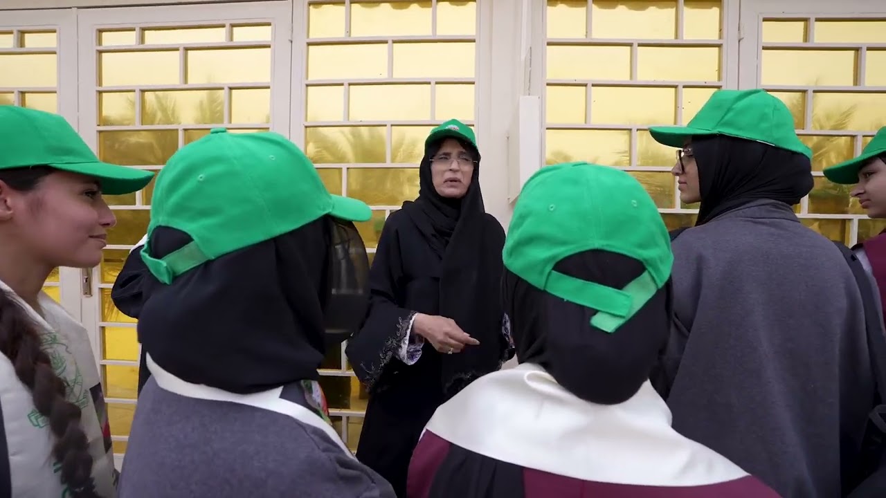 نادي البيئة في زيارة علمية لمزرعة ندّالذهب في مدينة العين