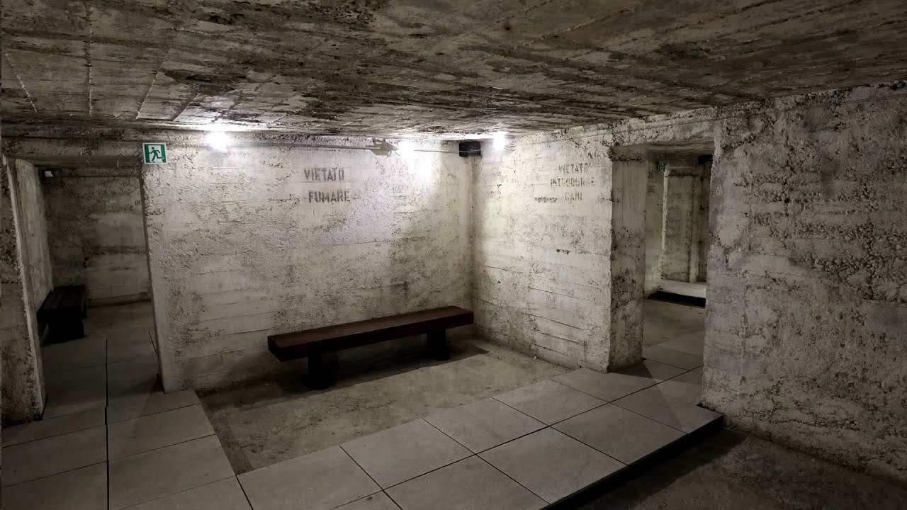 RIFUGIO ANTIAEREO Bunker del 1943 Milano Piazza Grandi video con spiegazione by Ph Leonardo S  C