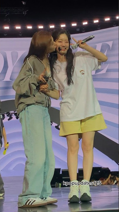 Saidaaa kiss??!! 😳😍 #twice #twiceedit #kpop #kpopedit #sana #dahyun #saida #twiceconcert