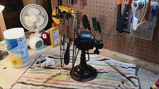 New fan/First looks | Antique Robbins & Myers 10" oscillating desk fan in black/rust Content