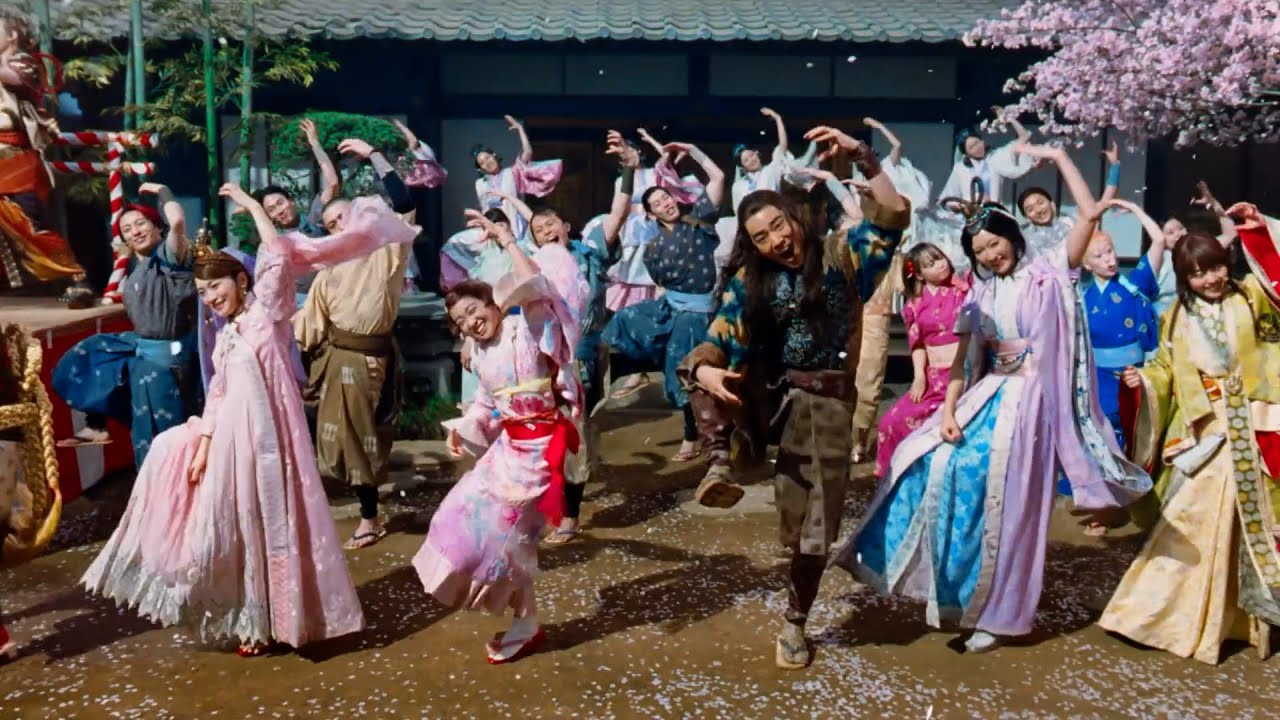 au三太郎】“かぐや姫”有村架純＆“桃姫”村山輝星ら集結で愉快にダンス