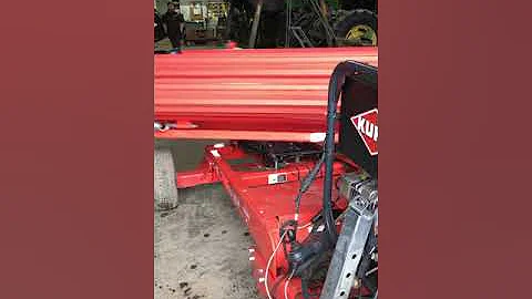 Kuhn bale wrapper
