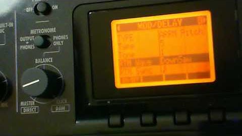 DEMONSTRATION OF THE ACTUAL SPECIAL EFFECT/STOMP BOXES ON THE ZOOM R8