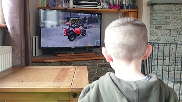 Loading Hay Bales with a Manitou Telehandler on FS19