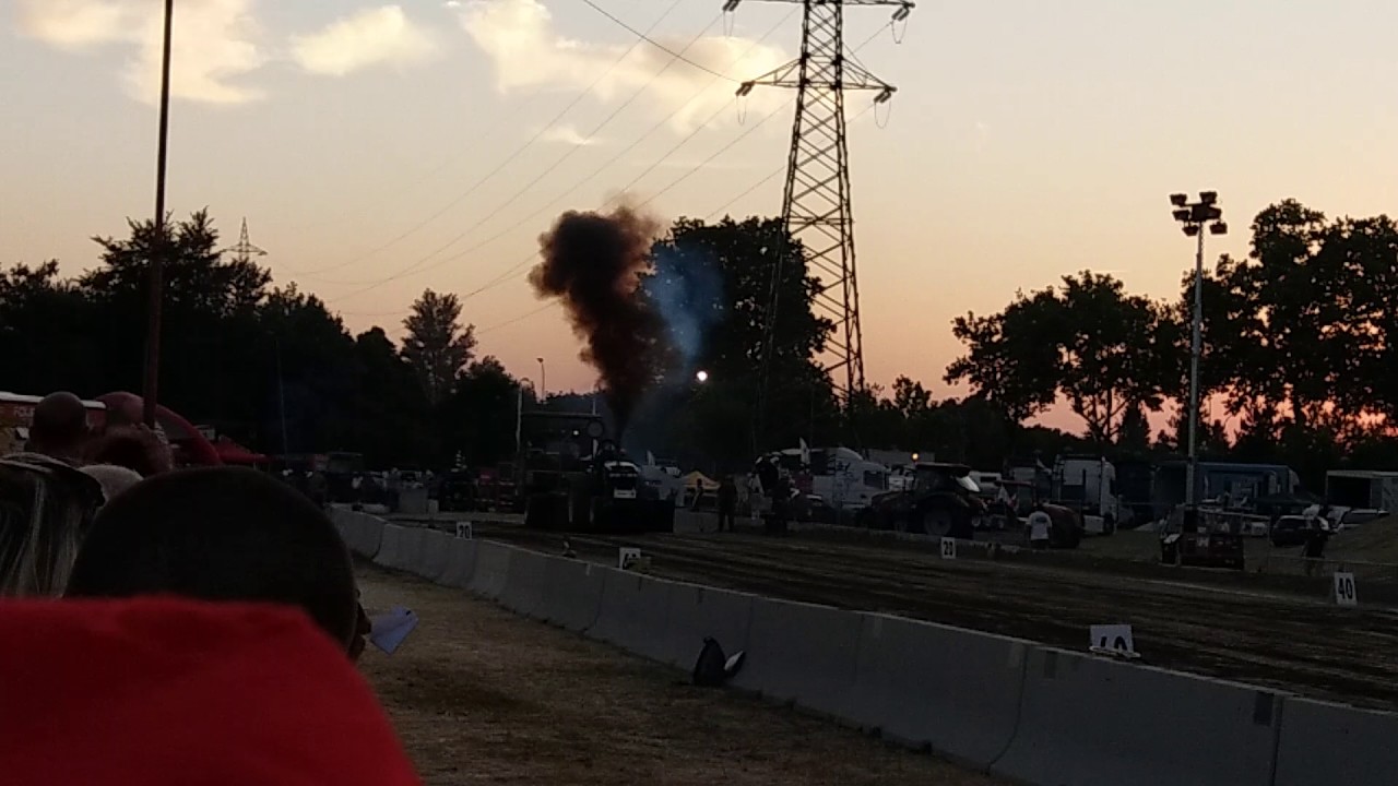 camera iphone 8 plus apk Tractor pulling Bologna 2017 john deere @ qualifica fast pulling
