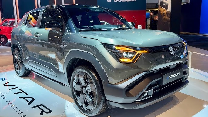 New SUZUKI e VITARA (2025) - FULL REVIEW (exterior, interior, trunk space)