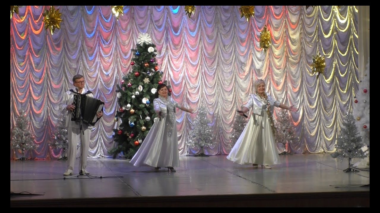 \" Новый год \"- Светлана Синченко и трио \" У околицы \".Автор сл.и муз.С ...