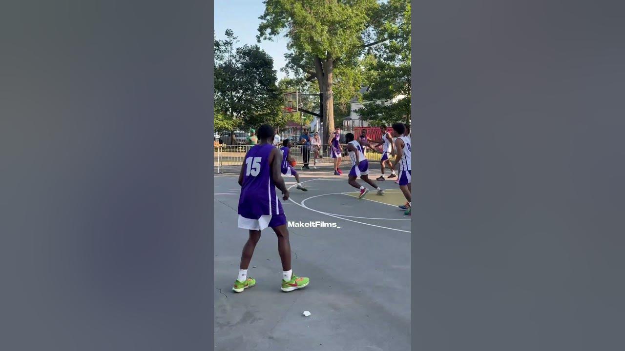 Amadou Diallo with the moves to beat the buzzer - YouTube