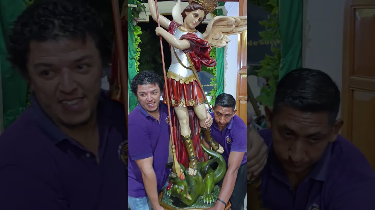 Vísperas 2025 🎉 Traslado de la V.I. de San Miguel Arcángel hacia el interior de su parroquia.