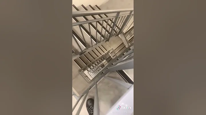 Monster on the stairs chase!