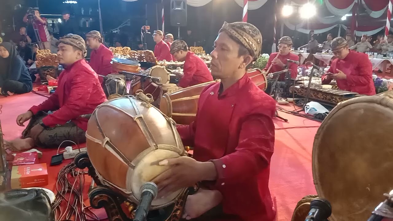 Lihat Profesionalitas Pengendang Madhangkara 👍👍👍