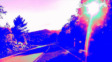 PIRÁMIDA - A Step Backwards