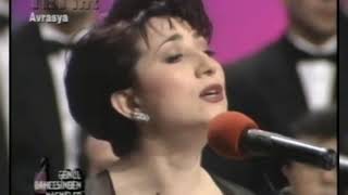 Hilal Çelebi - Bir damla dedim sen bana deryâ verdin