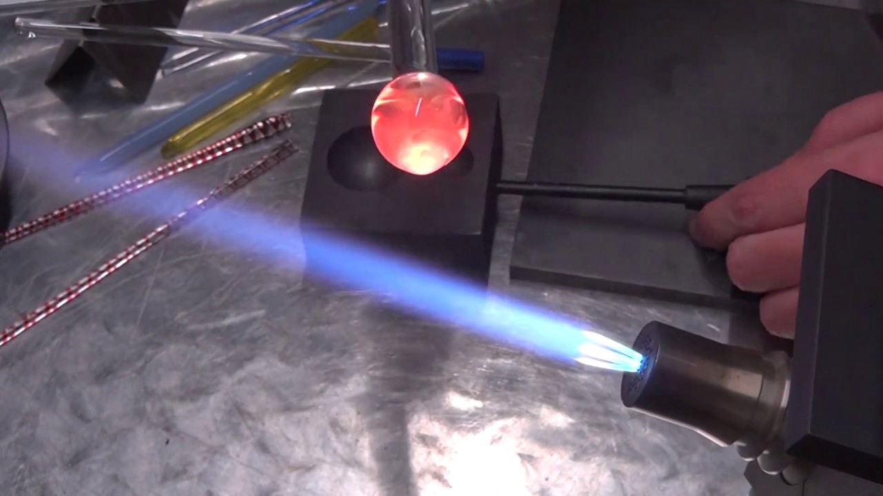 Beginner Glassblowing: Fumed Twist Marble