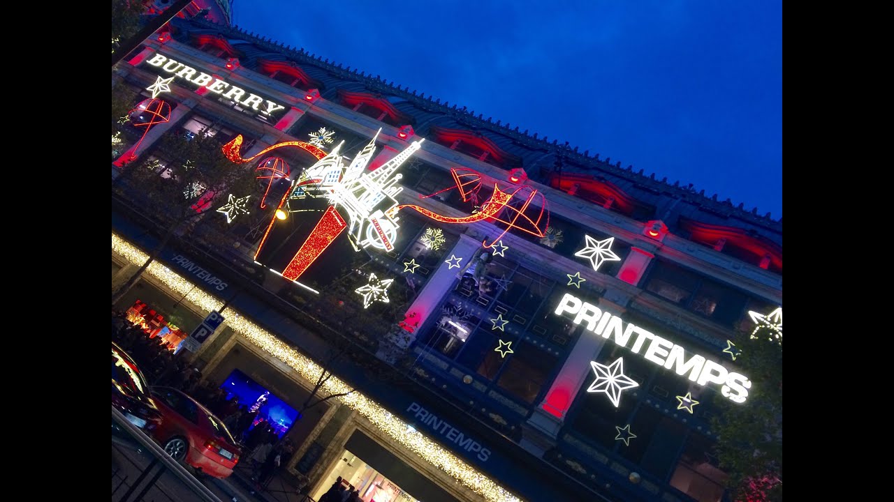Vitrines de Noël par Burberry (Printemps, Galeries Lafayette - 2014)