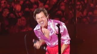 Harry Styles &quot;Treat People With Kindness/What Makes You Beautiful&quot; Live 11/11/21 @ SAPCenter SanJose