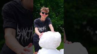 Thumbnail for СНЕЖКИ ЛЕТОМ?? #shorts