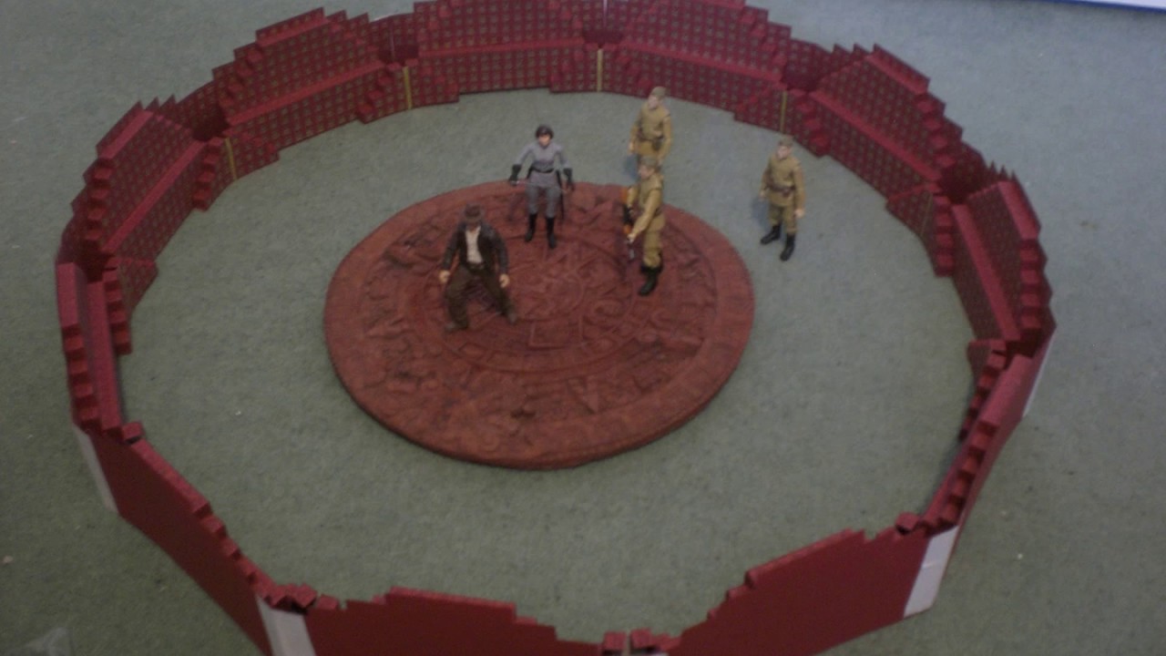 Indiana Jones diorama - Akator Pyramid - YouTube