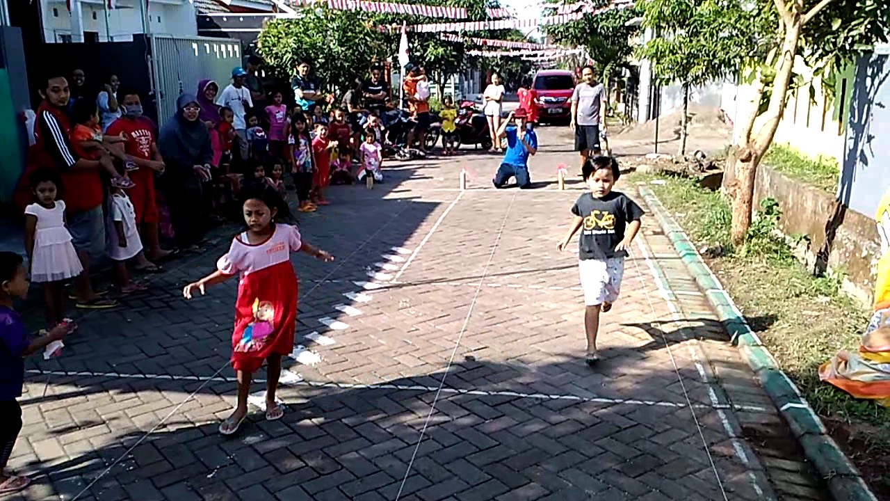 Lomba Unik Agustusan 2017 Heboh Dan Lucu Lari Bendera 03 YouTube Lomba Unik Agustusan 2017 Heboh Dan Lucu Lari Bendera 03 YouTube