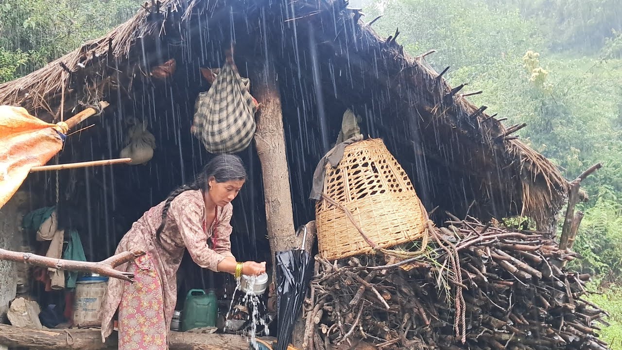 Very Dangerous Rainfall in Nepal | Himalayan Village Life in Stormy Weather | 