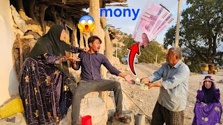 Offering money to Alinejat; What plan do Hassan and Farangis have?