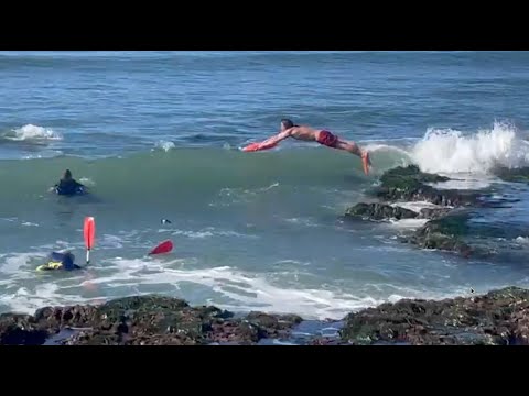 Rescue, Lifeguards save 2 Kayakers - YouTube