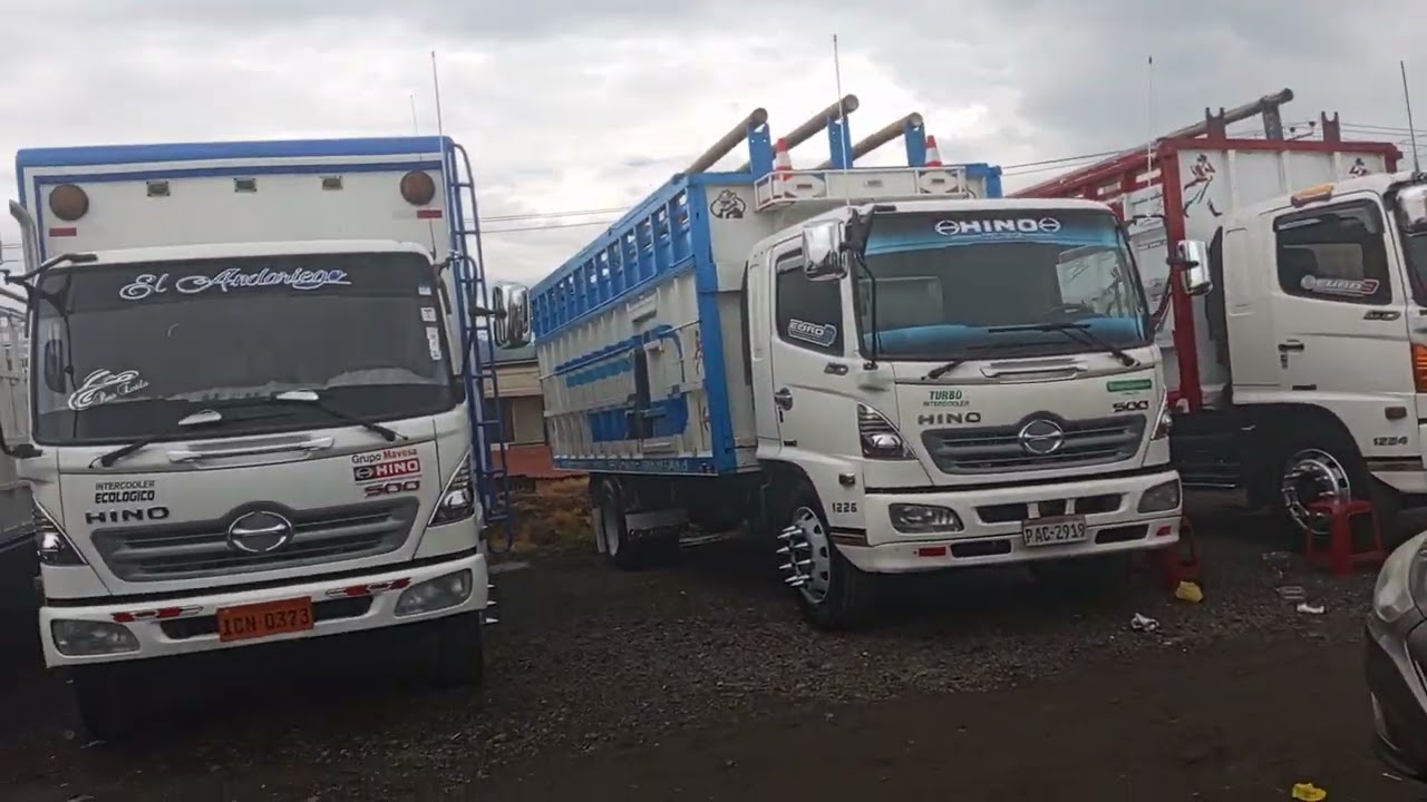 sección Camiones en Huamani en sur de la ciudad capital Quito Pichincha Ecuador..Vi.4..