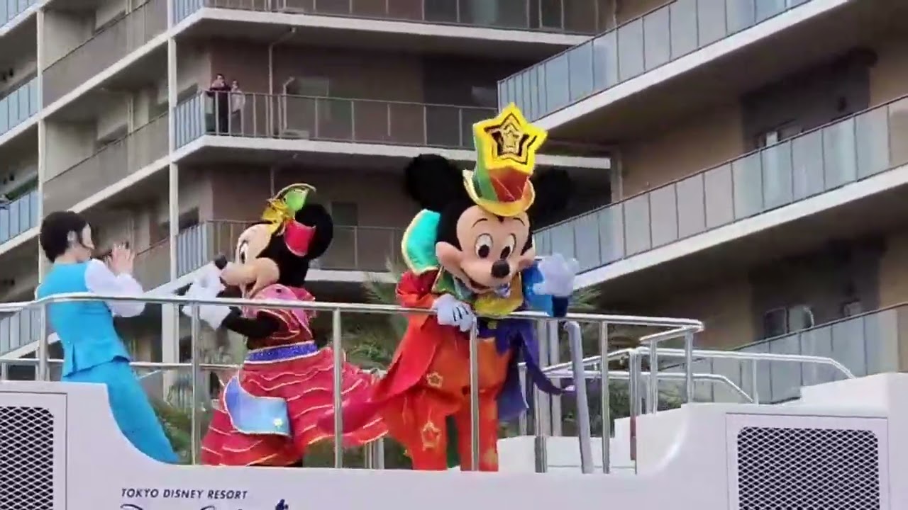 動画を再生