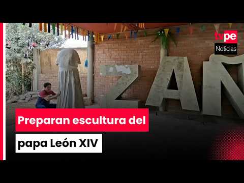 Pope Leo sculpture