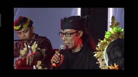 Meras Batik - Banyuwangi Batik Festival 2023 bersama Gandrung Temuk dan Ketua Adat Osing Kemiren