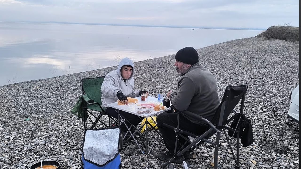 Karakaya barajı sazan avı .Yağmur eşliğinde 24 saat kamp yaptık.