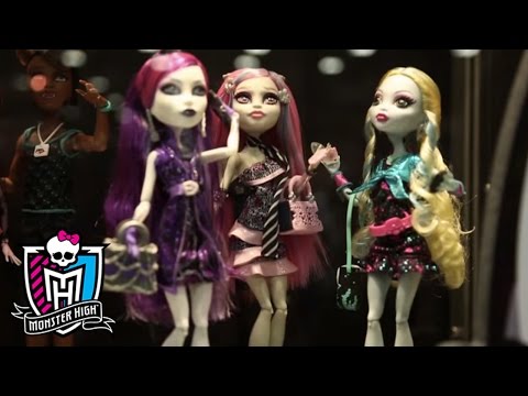 Monster High® - San Diego Comic-Con 2013: Behind-the-Screams