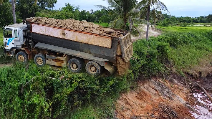 NICELY Activities!! LANDFILL Huge Size Project Use SHANTUI DOZER & 25Ton Truck Unloading Stone.