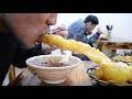 中国街头美食 - 河南郑州胡辣汤 炸油条 吃早餐