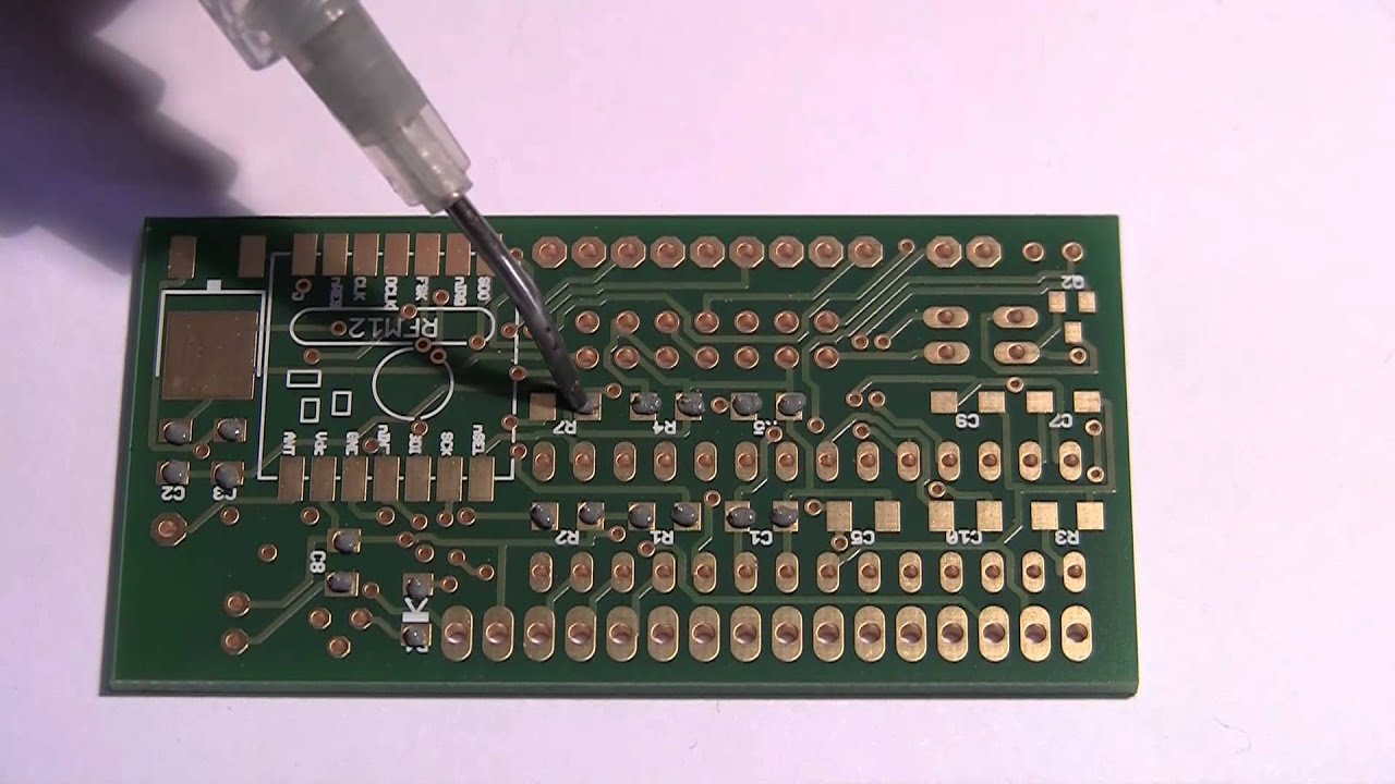 Lötpaste für SMD-Bauteile - Anwendungsdemonstration
