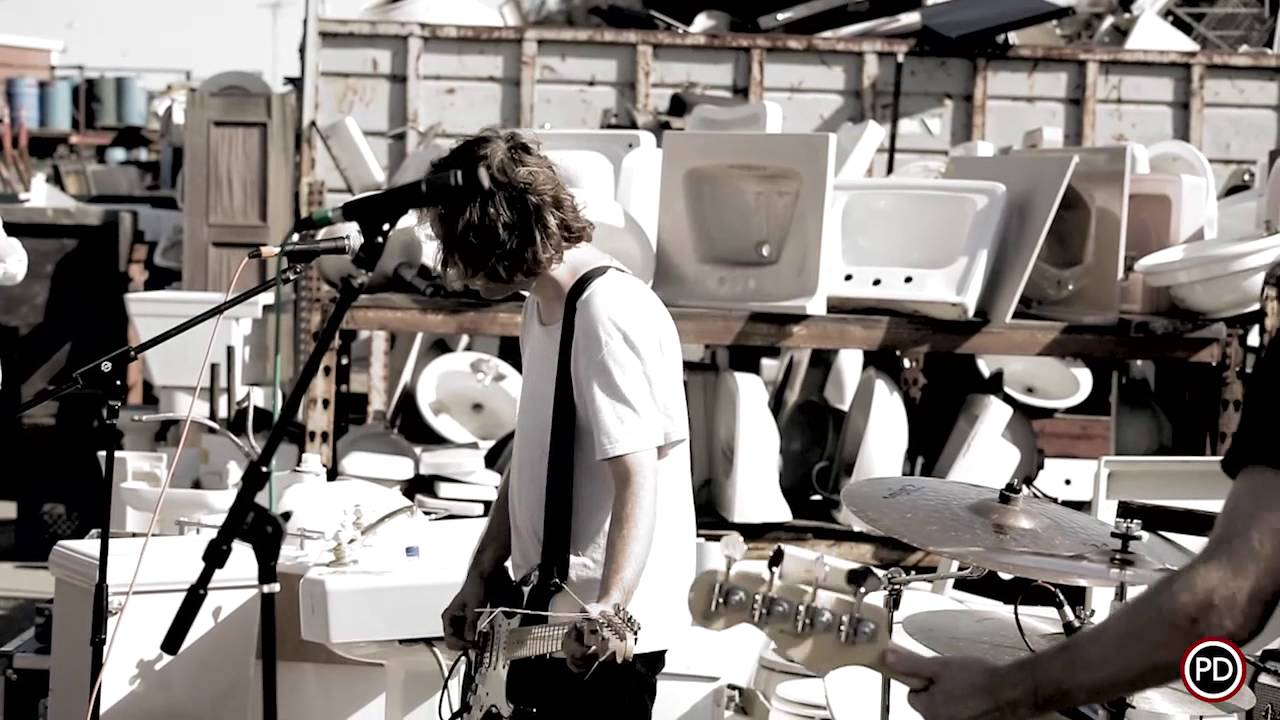 girls like you Yes I'm Leaving - Husk (Live on PressureDrop.tv)
