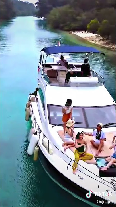 MOMEN ONIC JOGED DI KAPAL VIRAL π