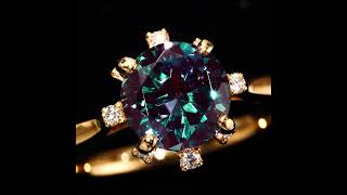 |Bizoux(ビズー)環境に優しいラボグロウンのアレキサンドライトの新作リング「ルミリエム」約1.2ct、直径7㎜の大粒ルースにダイヤモンド8石が華を添えるK18/プラチナリングです。