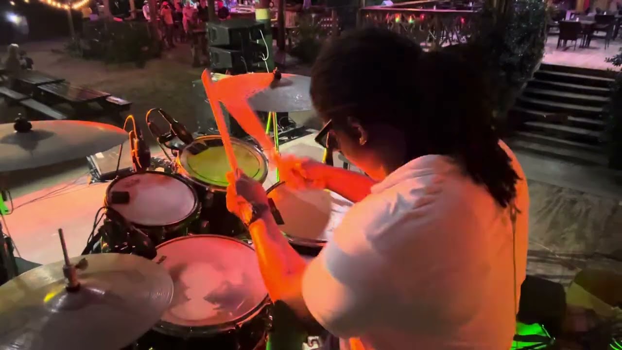 Shine Eye Gyal (Instrumental)