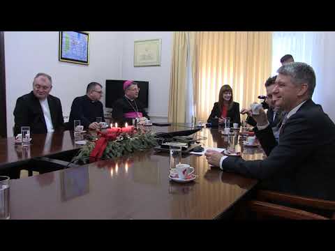 "Volim, živim, vjerujem, nadam se."