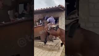 mukaddes teyze kocasına baskın yapıyor