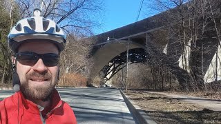 Rosedale Valley Rd + Bayview Ave (Toronto) - Narrated Bike Ride