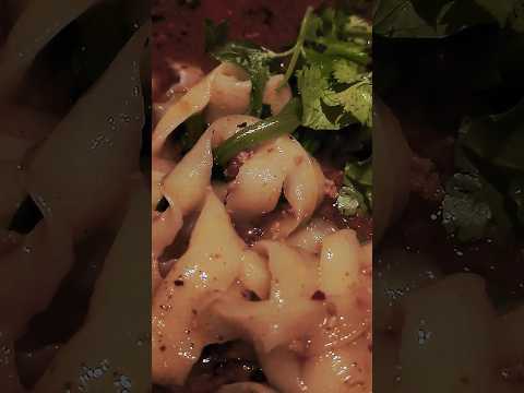 飯テロ✨中年サラリーマンのお昼なんてこんなモンよ！激辛麻辣刀削麺『陳家私菜』様にて