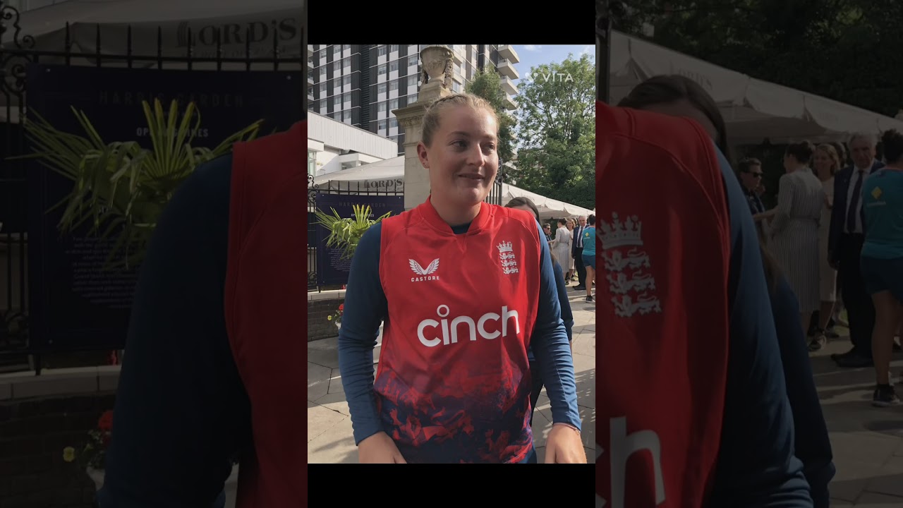 Top 5 women's bowlers who take most wickets in T20/