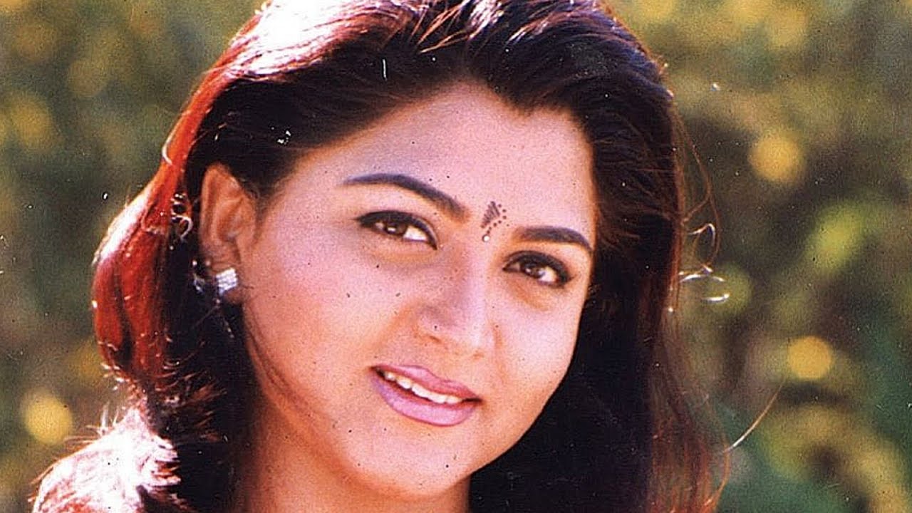 Красивая индийская актриса Кушбу #90-е